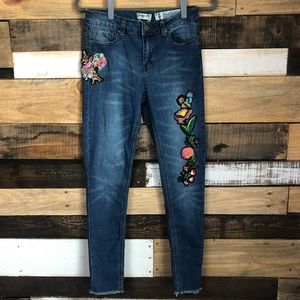 [Indigo Rein] embroidered jeans